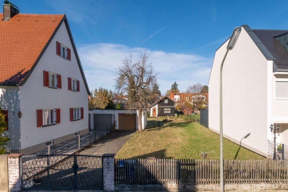 Stra�enansicht Grundst�ck M�nchen