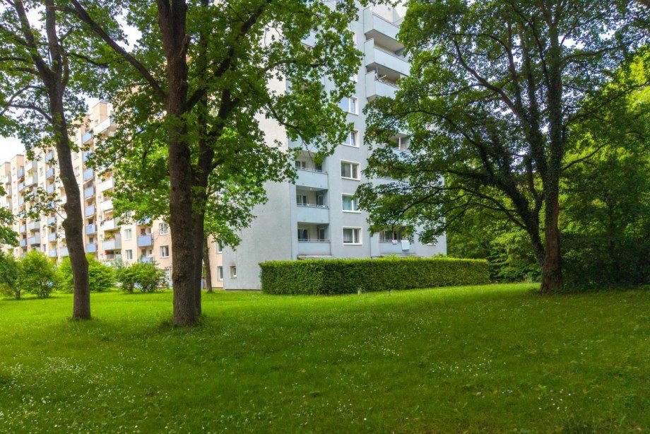 S�d/West-Ansicht Etagenwohnung M�nchen