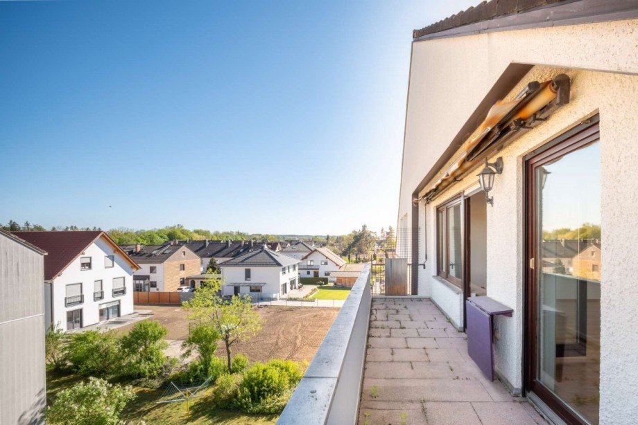 gro�er S�d/Ost-Balkon Dachgeschosswohnung Olching